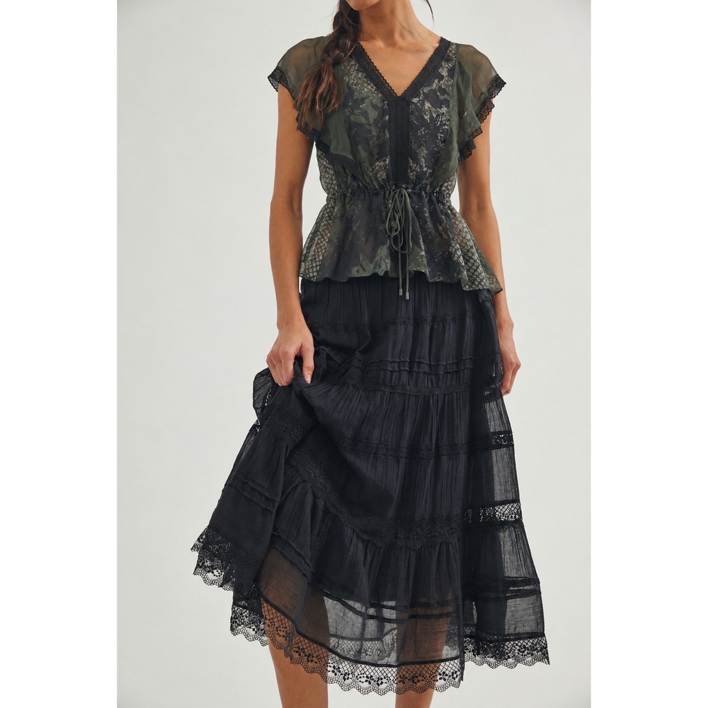 Max Studio Silk Blend Floral Lace Trim Flutter Sleeve Blouse Green Black Small